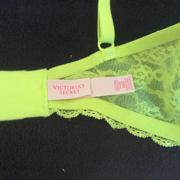 NWOT Victoria's Secret lined Lace Bra - Picture 5 of 11
